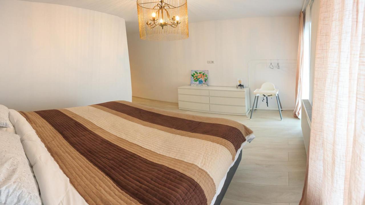 Mmc Apartament Lejlighed Braşov Eksteriør billede